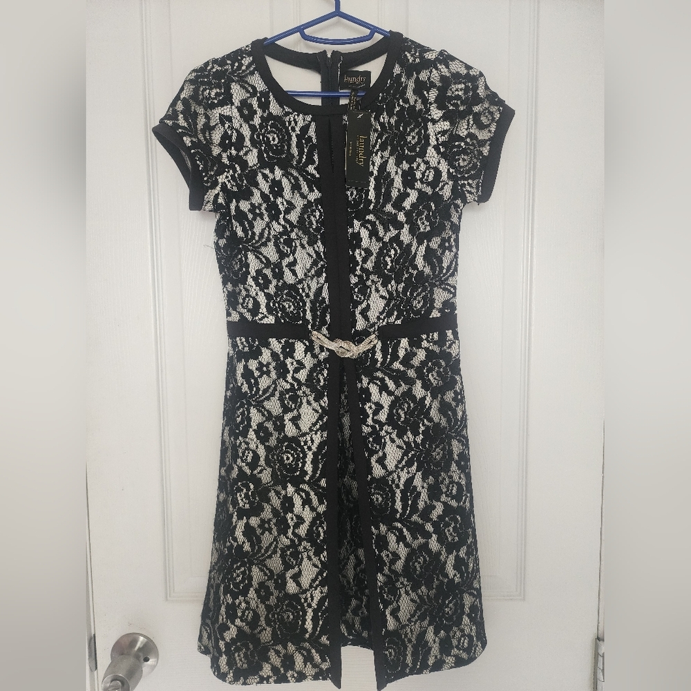 Laundry by‎ Shelly Segal, size 16, lace, black and white